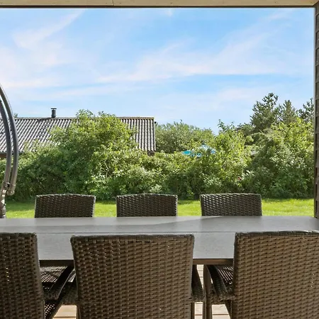 Lovely In With Kitchen *